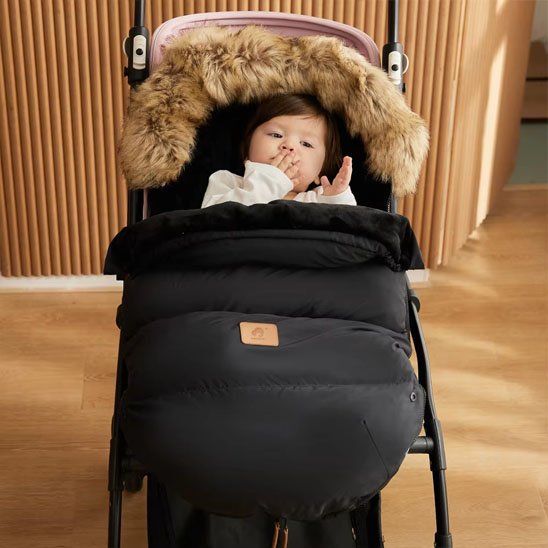Chancelière bebe poussette en noir 
